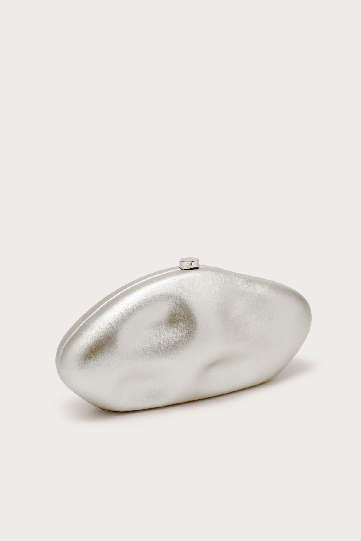 Cult Gaia The Caldera Clutch – Silver – detail 4