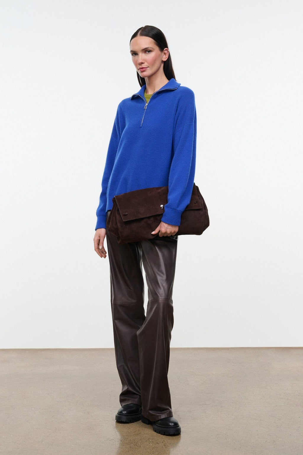 STAUD Cy Oversized Bag – Espresso – detail 2