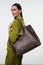 STAUD Maude North South Tote – Espresso Distressed – detail 3