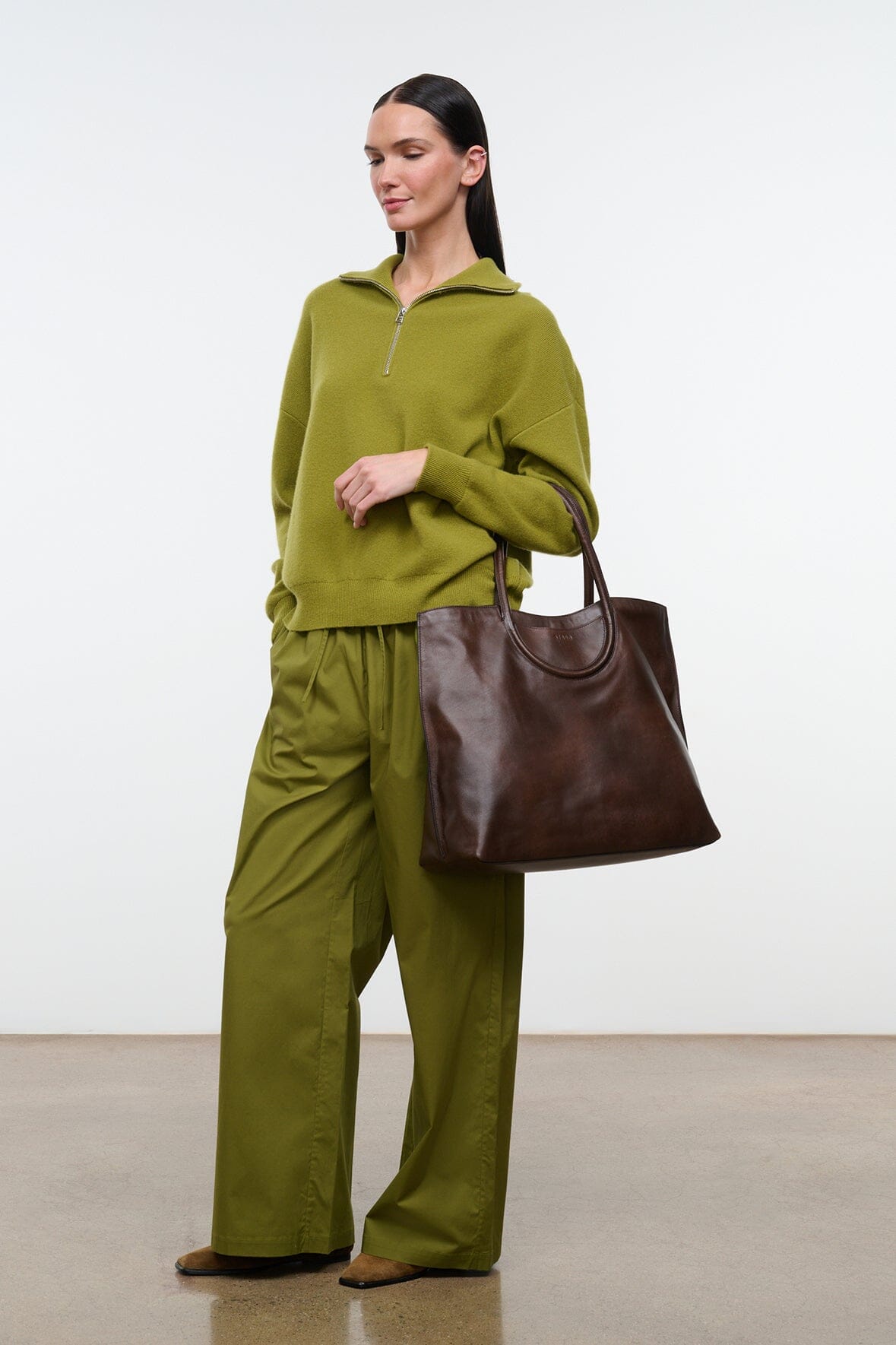 STAUD Maude North South Tote – Espresso Distressed – detail 2
