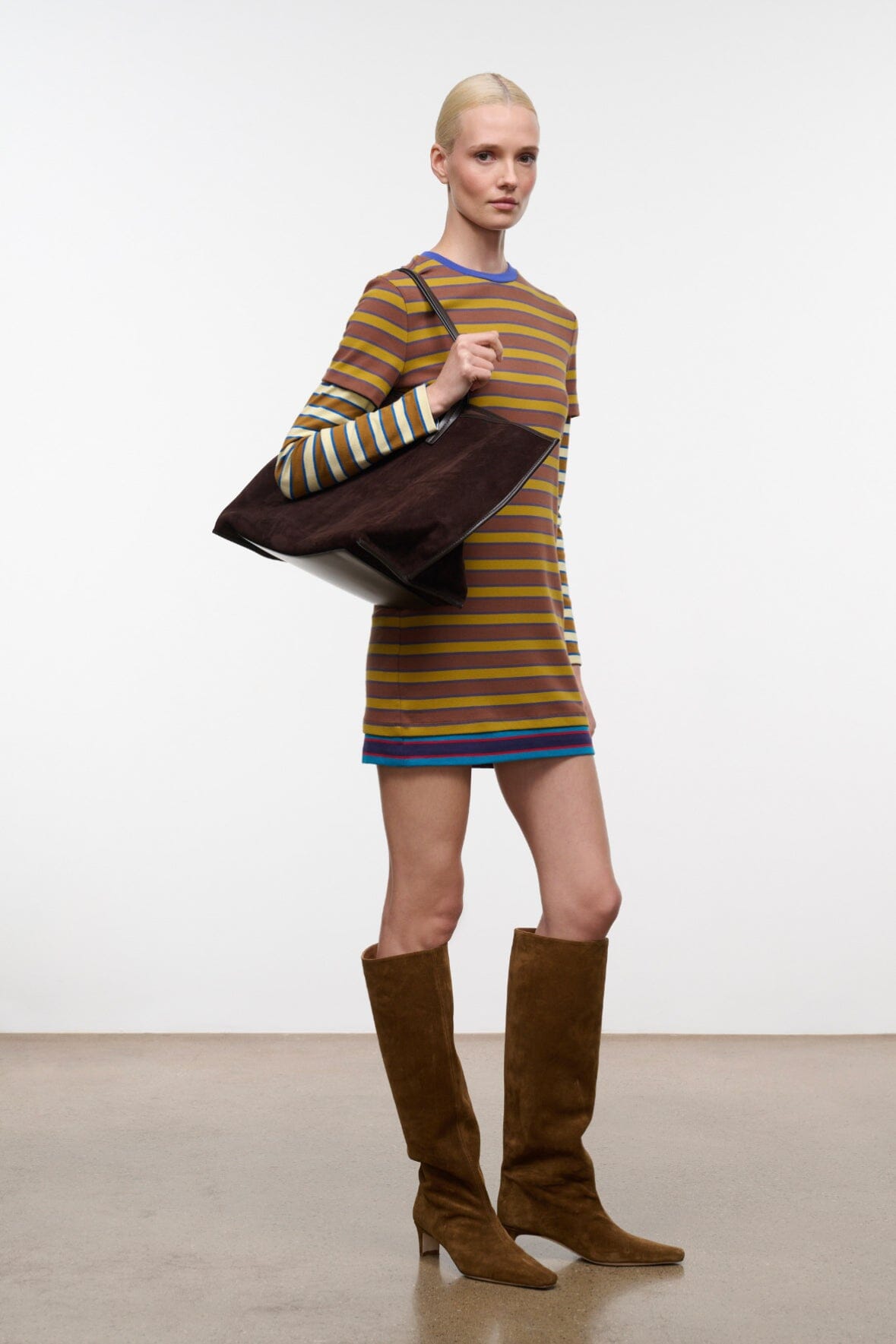 STAUD Christos Large Tote – Espresso Suede – detail 2