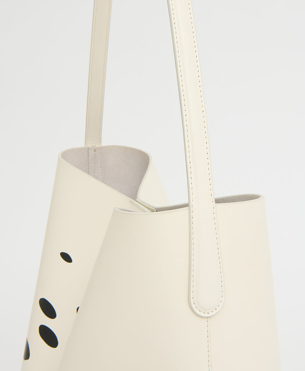 Mansur Gavriel Alexander Calder Everyday Cabas – Snow – detail 4