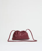 Mansur Gavriel Mini Cloud Clutch – Claret – detail 2