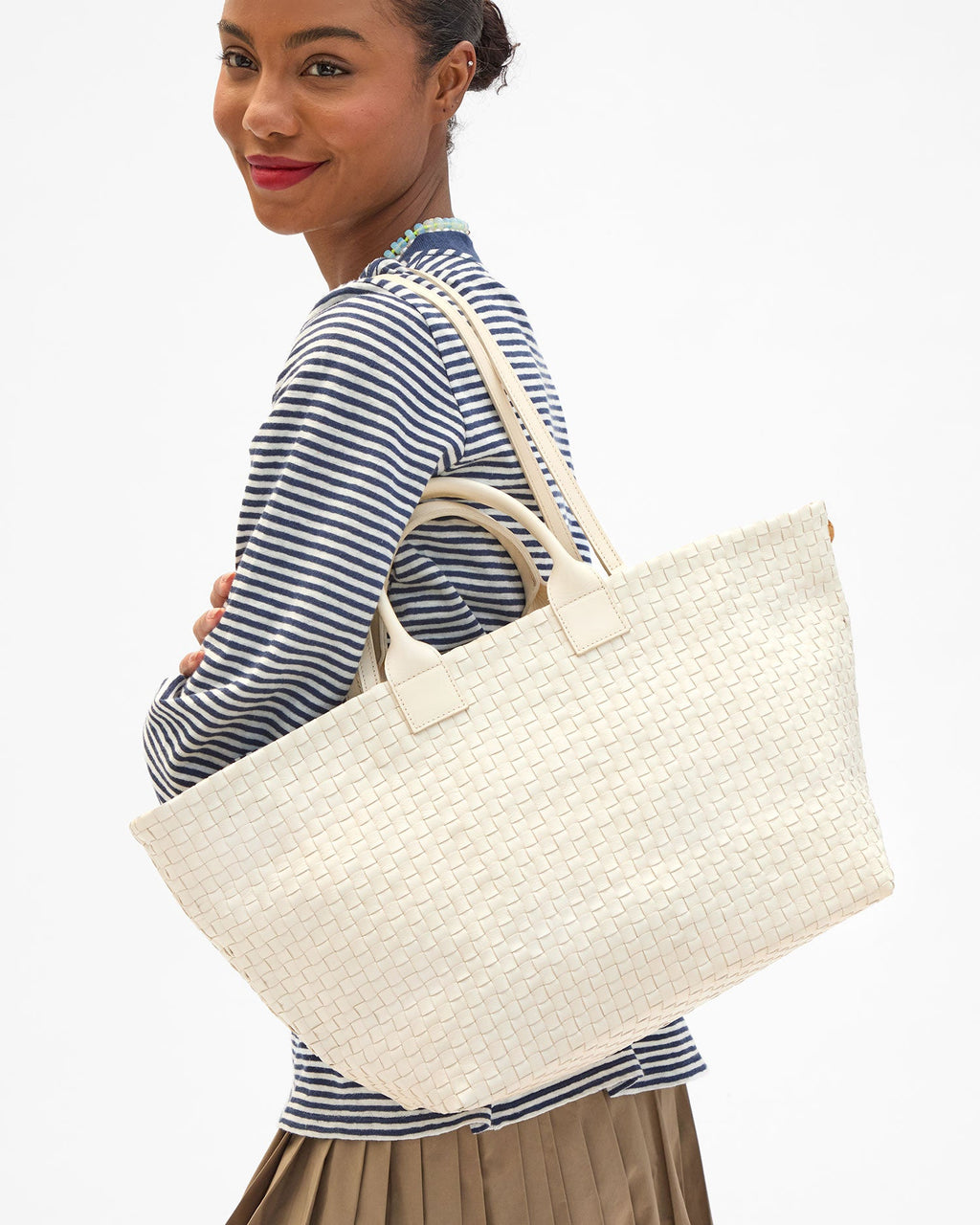 Clare V. Bateau Tote – Cream Woven Checker – detail 2