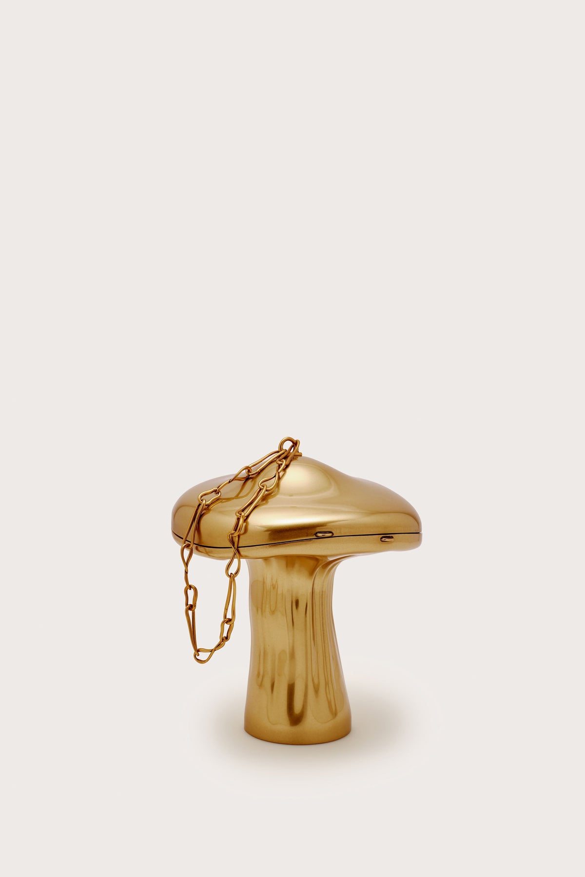 Cult Gaia Fungo Clutch – Brushed Brass – detail 5
