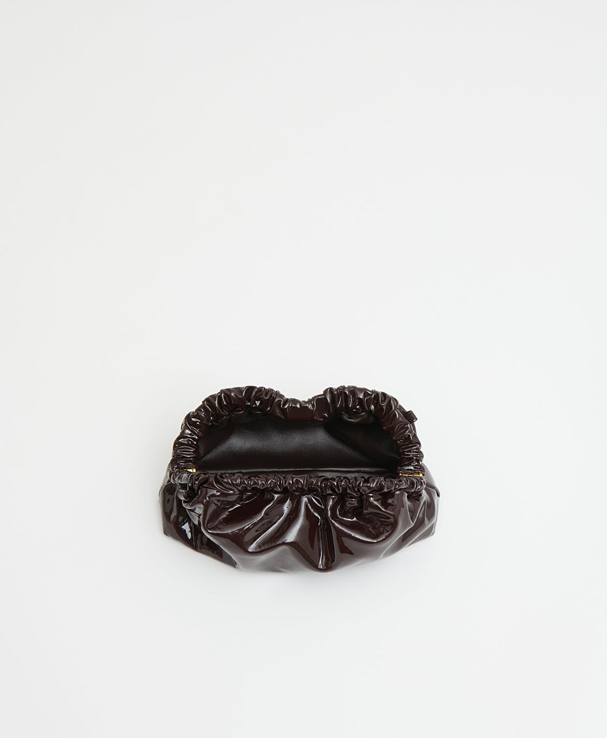 Mansur Gavriel Mini Cloud Clutch – Aubergine Patent – detail 3