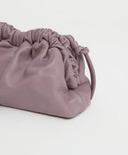 Mansur Gavriel Mini Cloud Clutch – Uva – detail 5