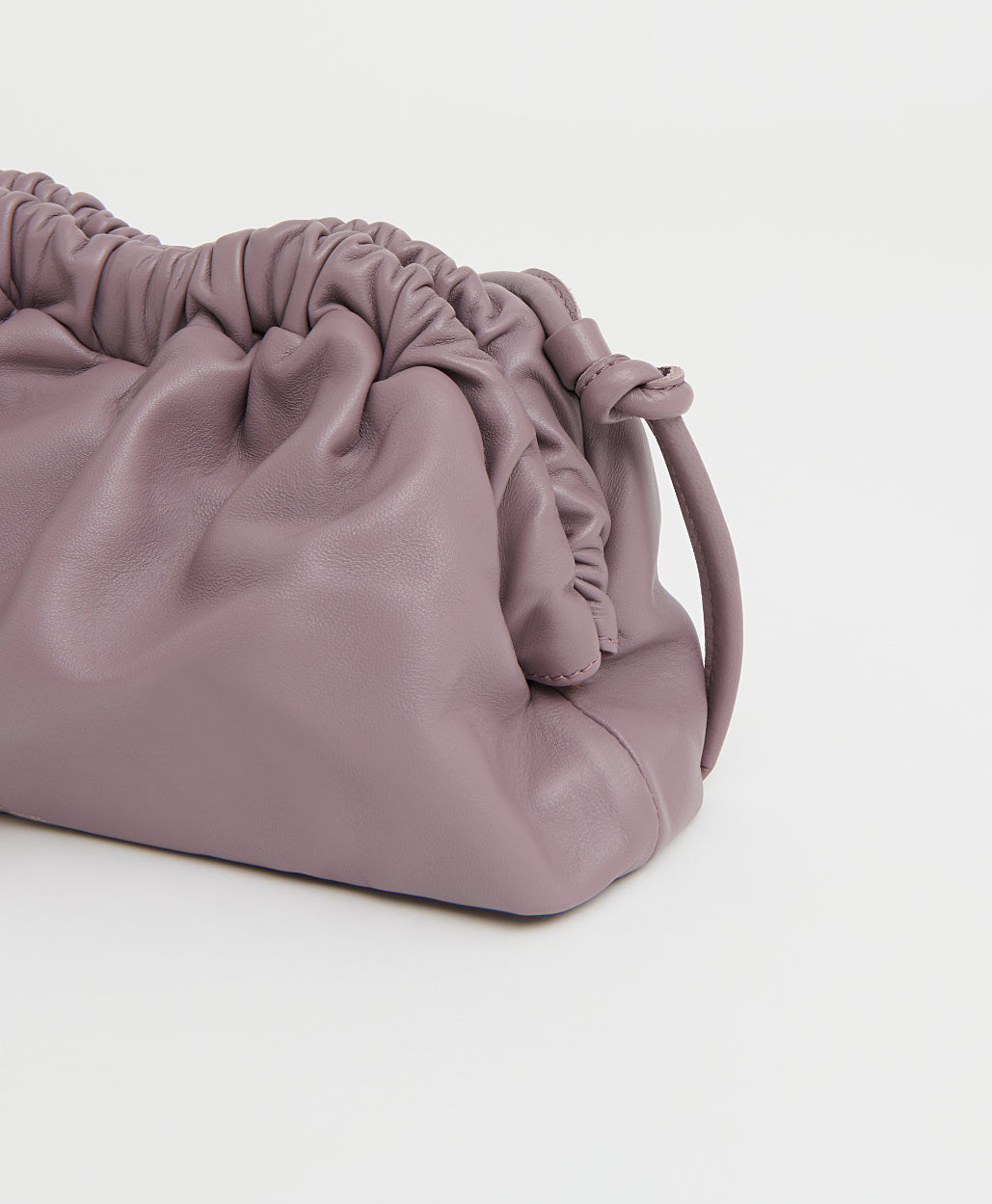 Mansur Gavriel Mini Cloud Clutch – Uva – detail 5
