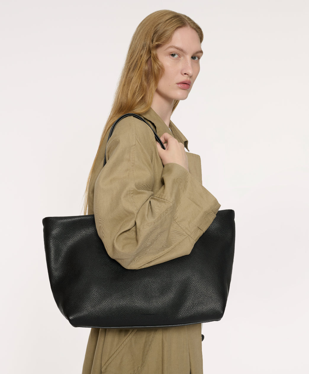 Mansur Gavriel Everyday Zip Tote – Black – detail 2