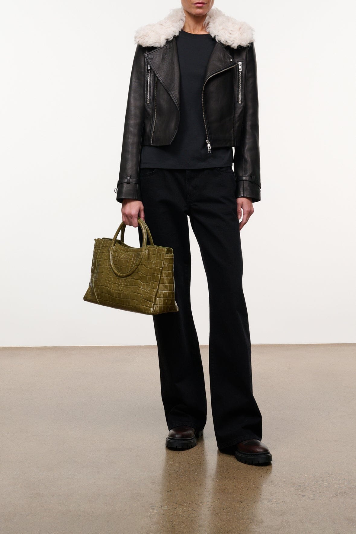 STAUD Maude Satchel – Martini Croc – detail 2