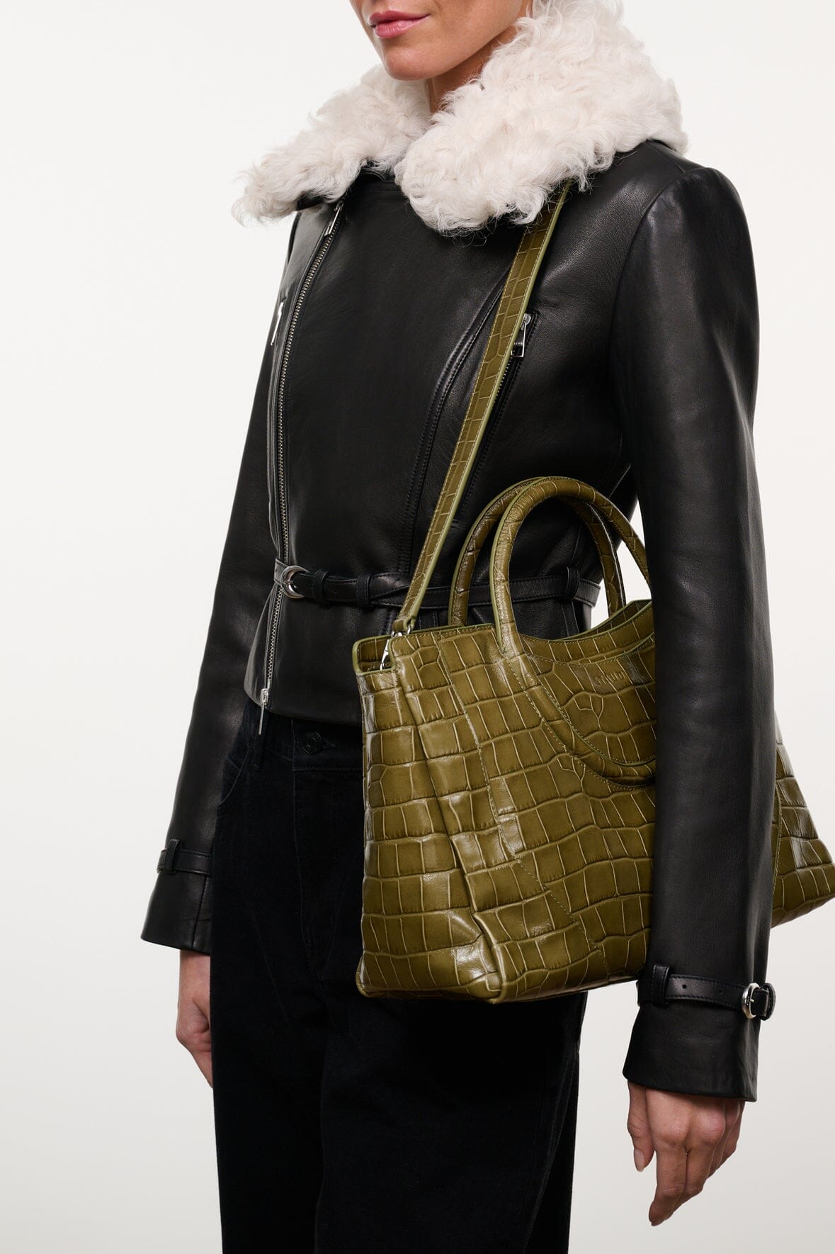 STAUD Maude Satchel – Martini Croc – detail 4