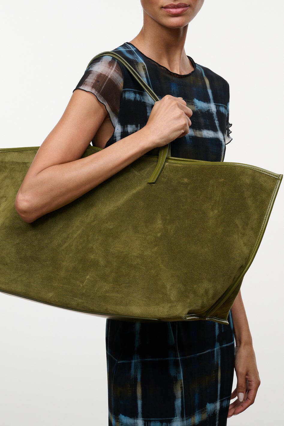 STAUD Christos Large Tote – Martini – detail 2