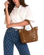 Hammitt Daniel Medium Satchel – Mahogany Pebble/Brushed Gold Red Zip – detail 2
