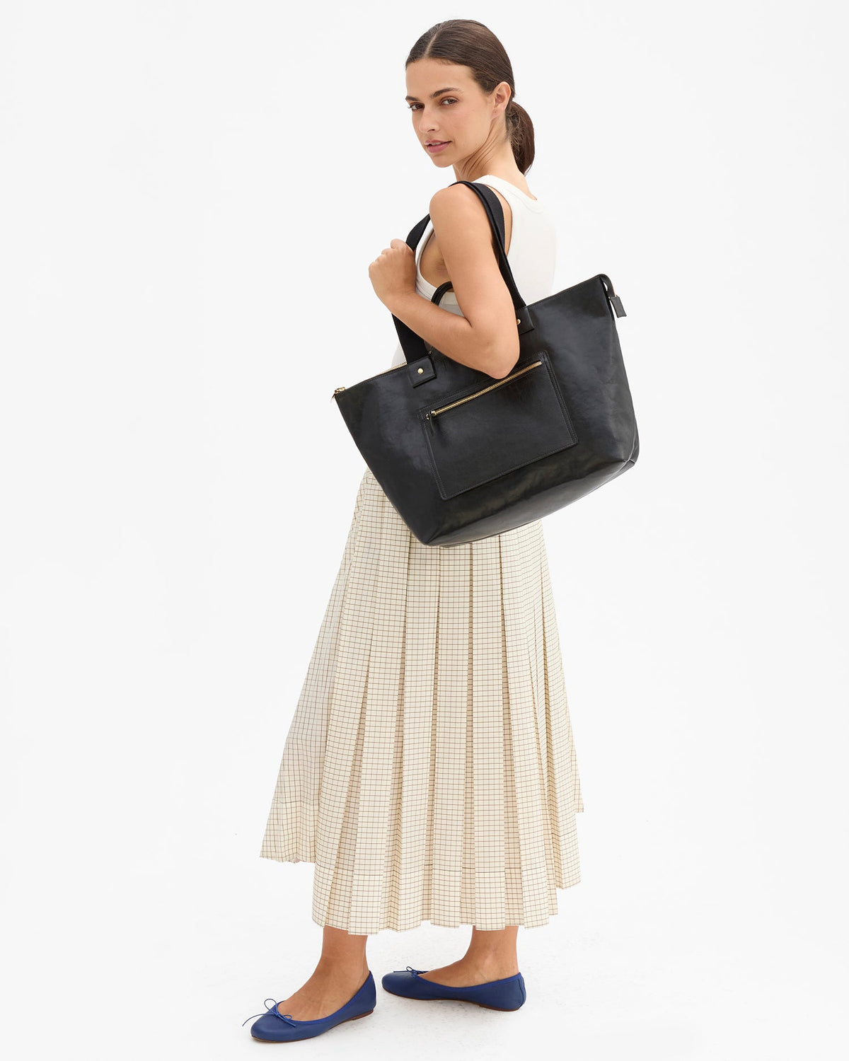 Clare V. Le Zip Sac – Black Rustique w/ Travel Pocket – detail 3
