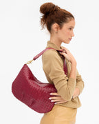 Clare V. Moyen Messenger – Garnet Diagonal Woven – detail 2