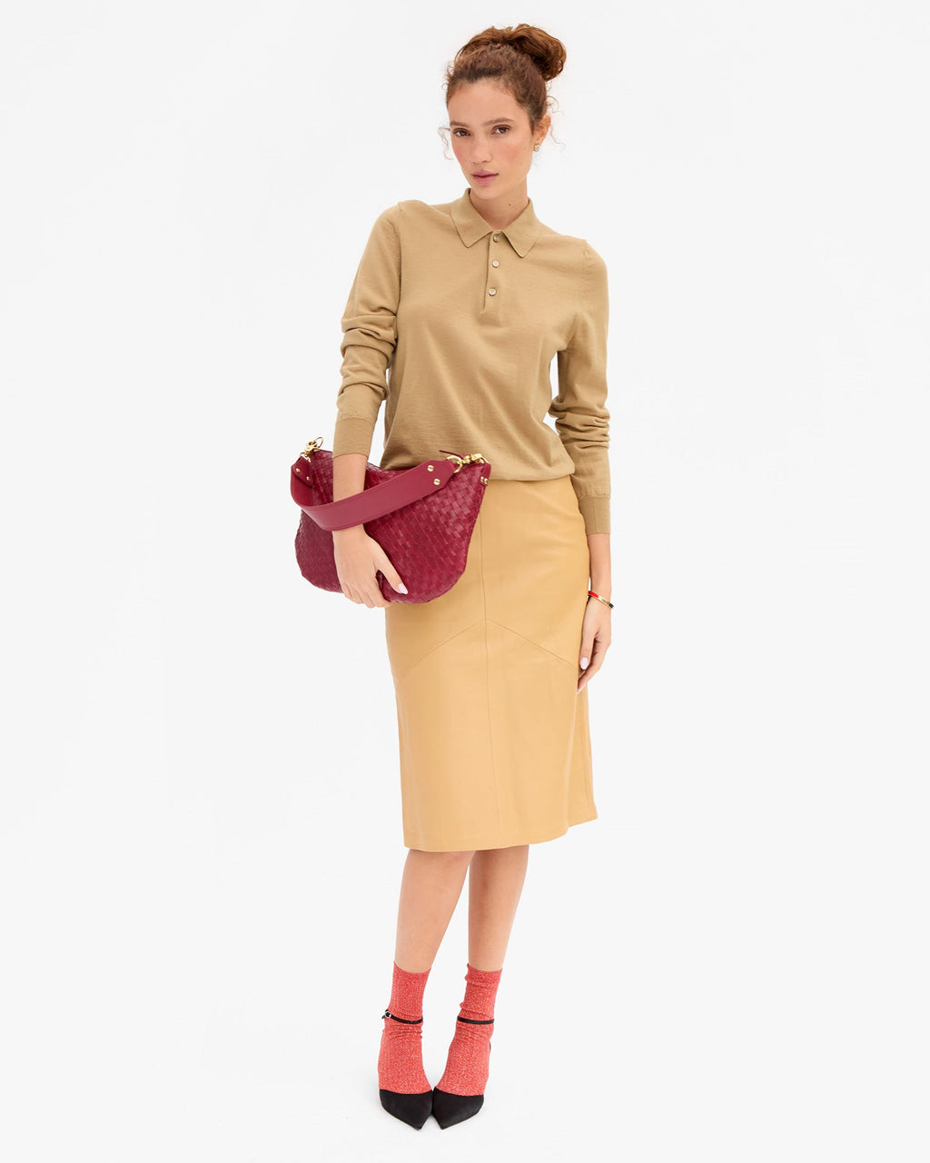 Clare V. Moyen Messenger – Garnet Diagonal Woven – detail 4