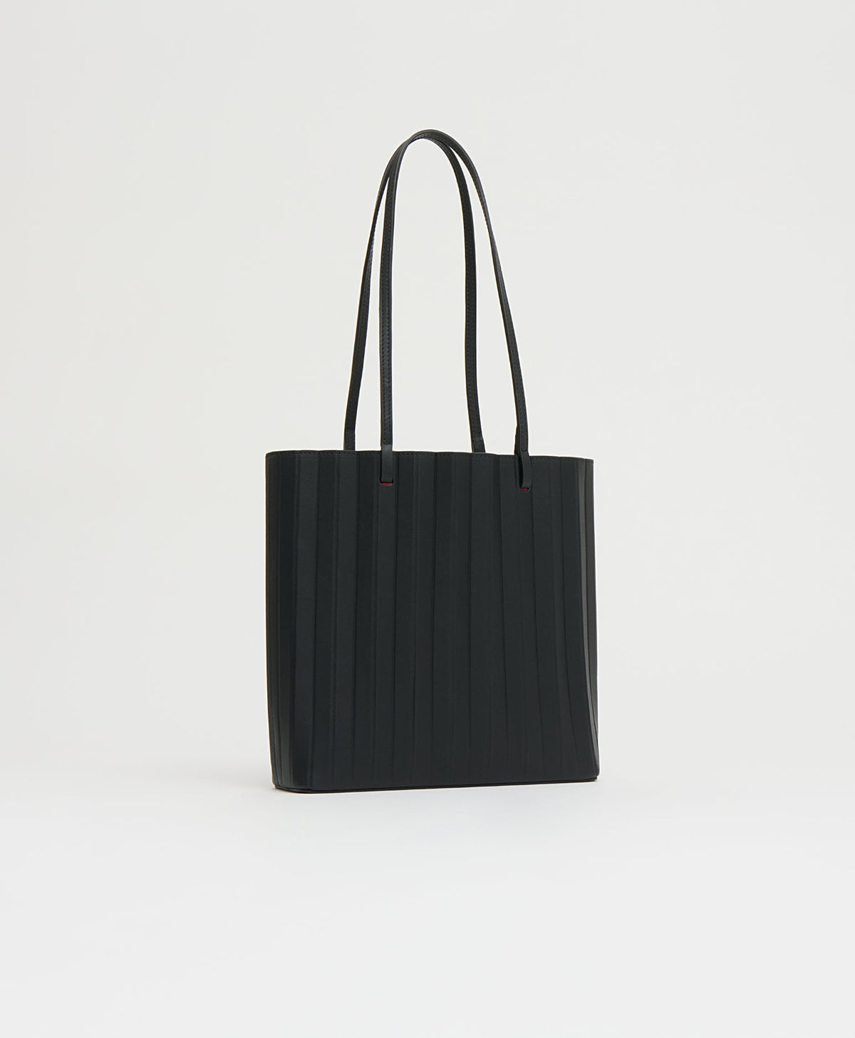Mansur Gavriel Pleated Filo Tote – Black/Flamma – detail 2