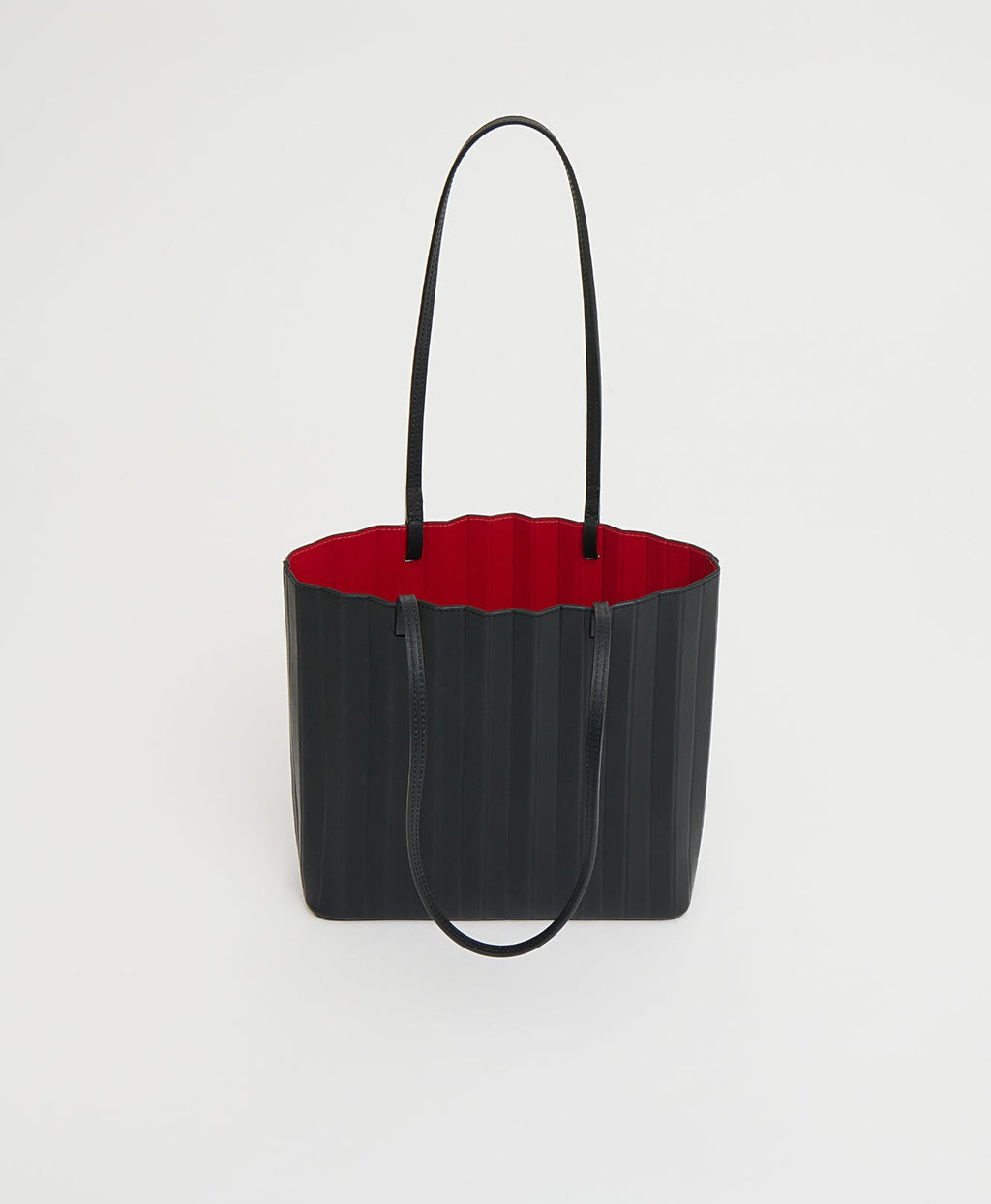 Mansur Gavriel Pleated Filo Tote – Black/Flamma – detail 3