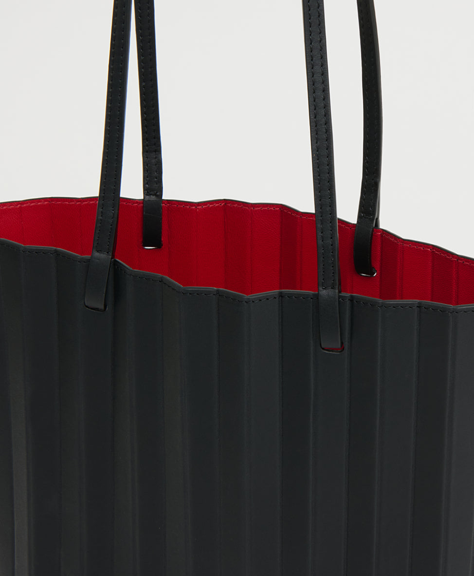 Mansur Gavriel Pleated Filo Tote – Black/Flamma – detail 4
