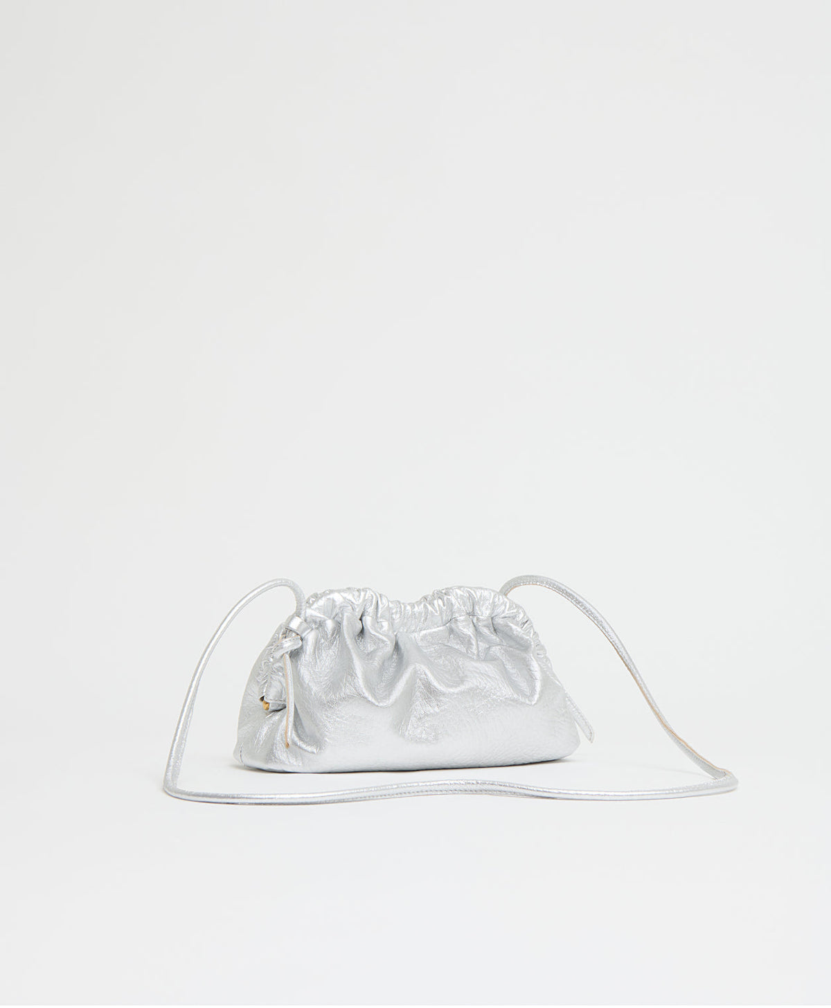 Mansur Gavriel Mini Cloud Clutch – Tumbled Silver – detail 4