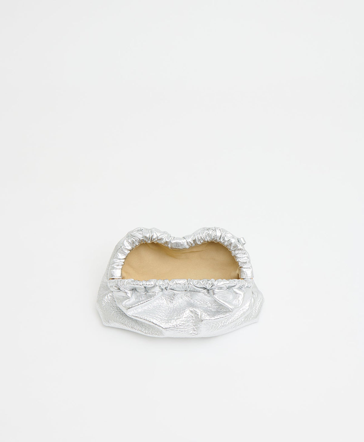 Mansur Gavriel Mini Cloud Clutch – Tumbled Silver – detail 5