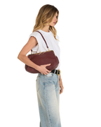 Hammitt Vivienne Large Shoulder Bag – Cherrywood Pebble/Gold – detail 2