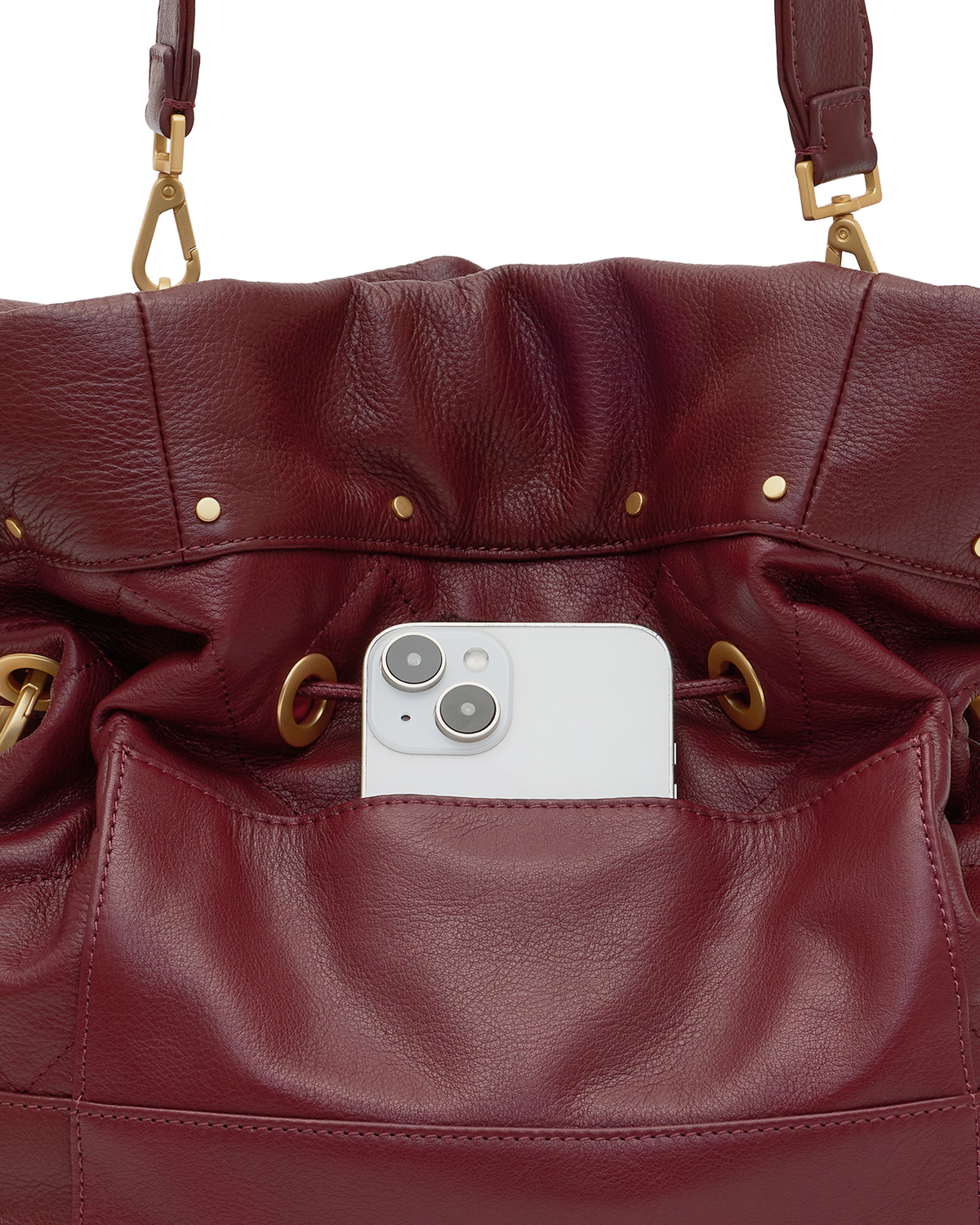 Hammitt Gianna Large Bucket Bag – Quilted Cherrywood/Brushed Gold – detail 5